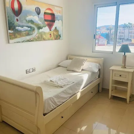 Appartement En Primera Linea De Playa Con Piscina Y Garaje Gratuito