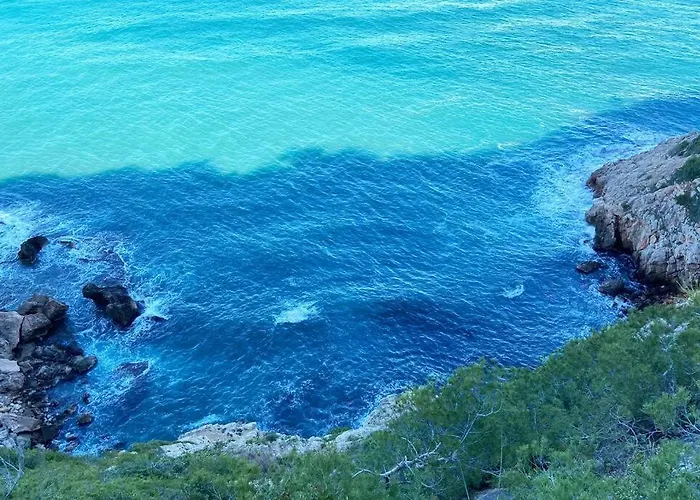 En Primera Linea De Playa Con Piscina Y Garaje Gratuito *