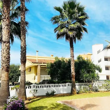 En Primera Linea De Playa Con Piscina Y Garaje Gratuito * Денія