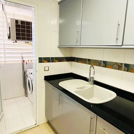En Primera Linea De Playa Con Piscina Y Garaje Gratuito Apartment Denia