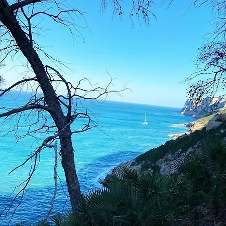 Apartment En Primera Linea De Playa Con Piscina Y Garaje Gratuito