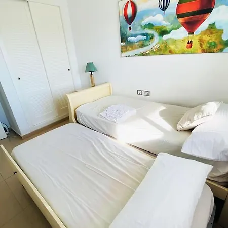 Apartment En Primera Linea De Playa Con Piscina Y Garaje Gratuito