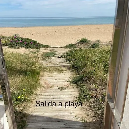 En Primera Linea De Playa Con Piscina Y Garaje Gratuito * Denia