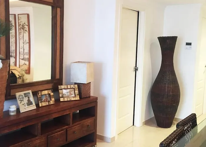 En Primera Linea De Playa Con Piscina Y Garaje Gratuito 公寓