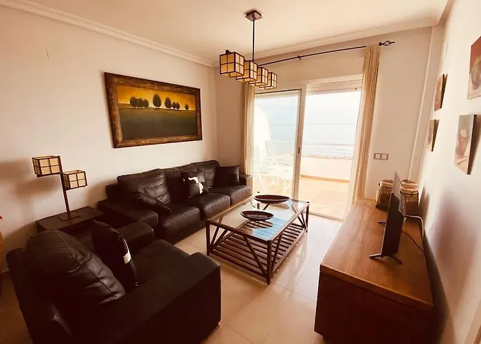 En Primera Linea De Playa Con Piscina Y Garaje Gratuito Апартаменти Денія