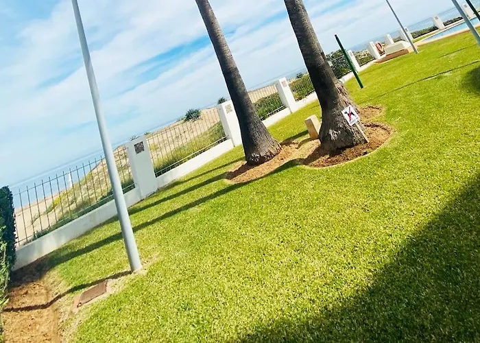 公寓 En Primera Linea De Playa Con Piscina Y Garaje Gratuito *