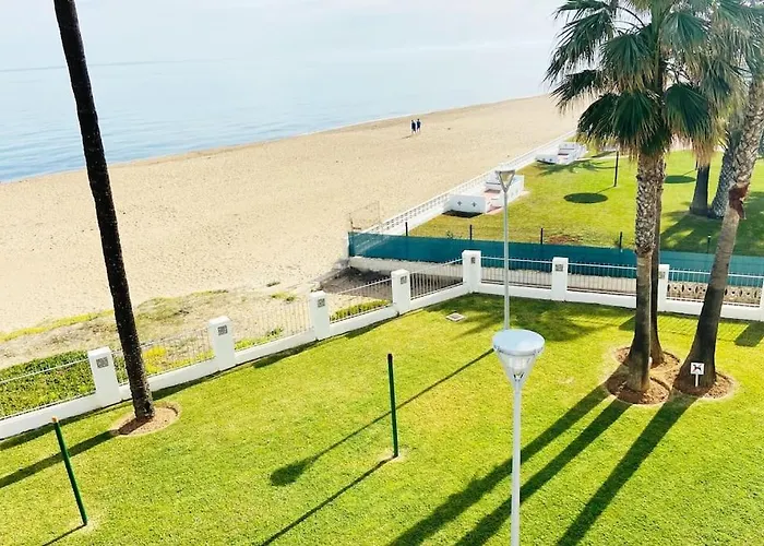 Apartment En Primera Linea De Playa Con Piscina Y Garaje Gratuito Denia