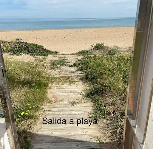 En Primera Linea De Playa Con Piscina Y Garaje Gratuito * Denia